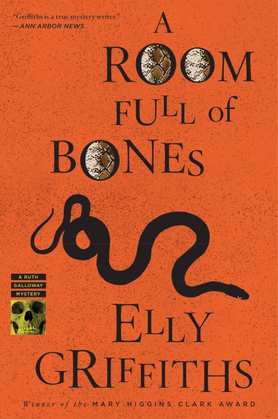 Elly Griffiths/A Room Full of Bones